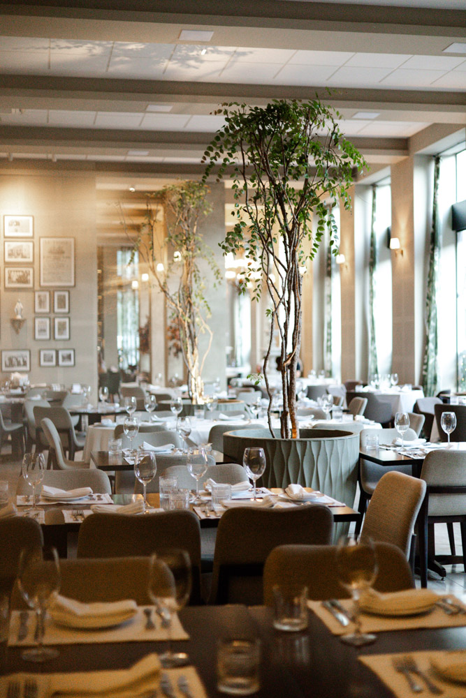 Elegant dining room at DOC Trattoria in Fortaleza