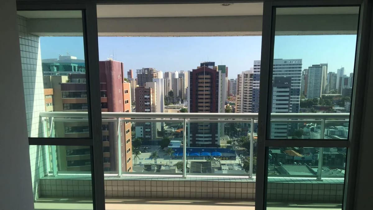 Apartment for rent in Meireles — image 1