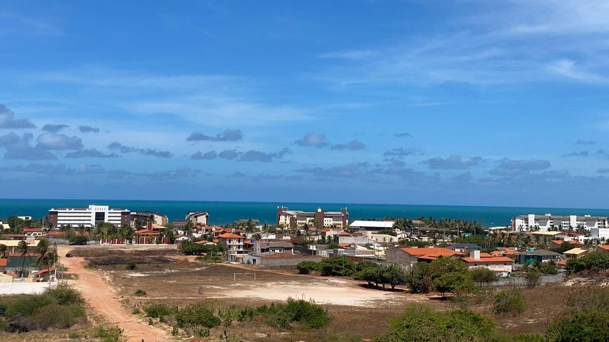 Ocean view from the furnished townhouse in Porto das Dunas