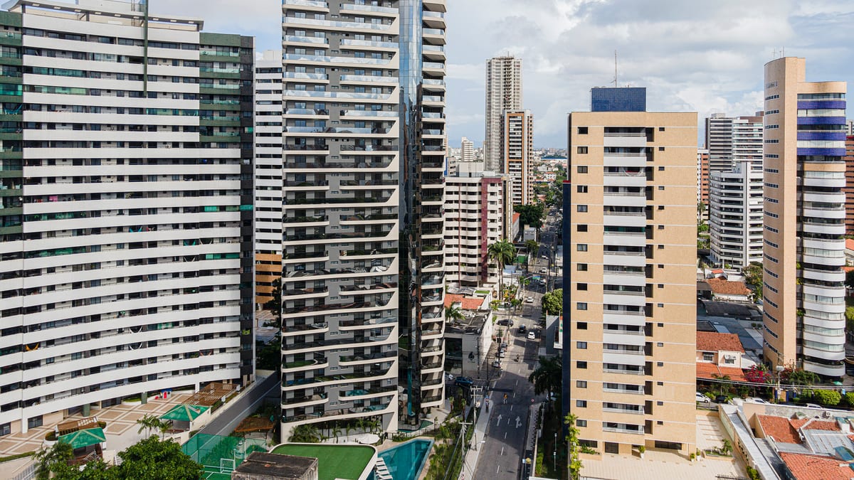 Icon Condominium — building exterior